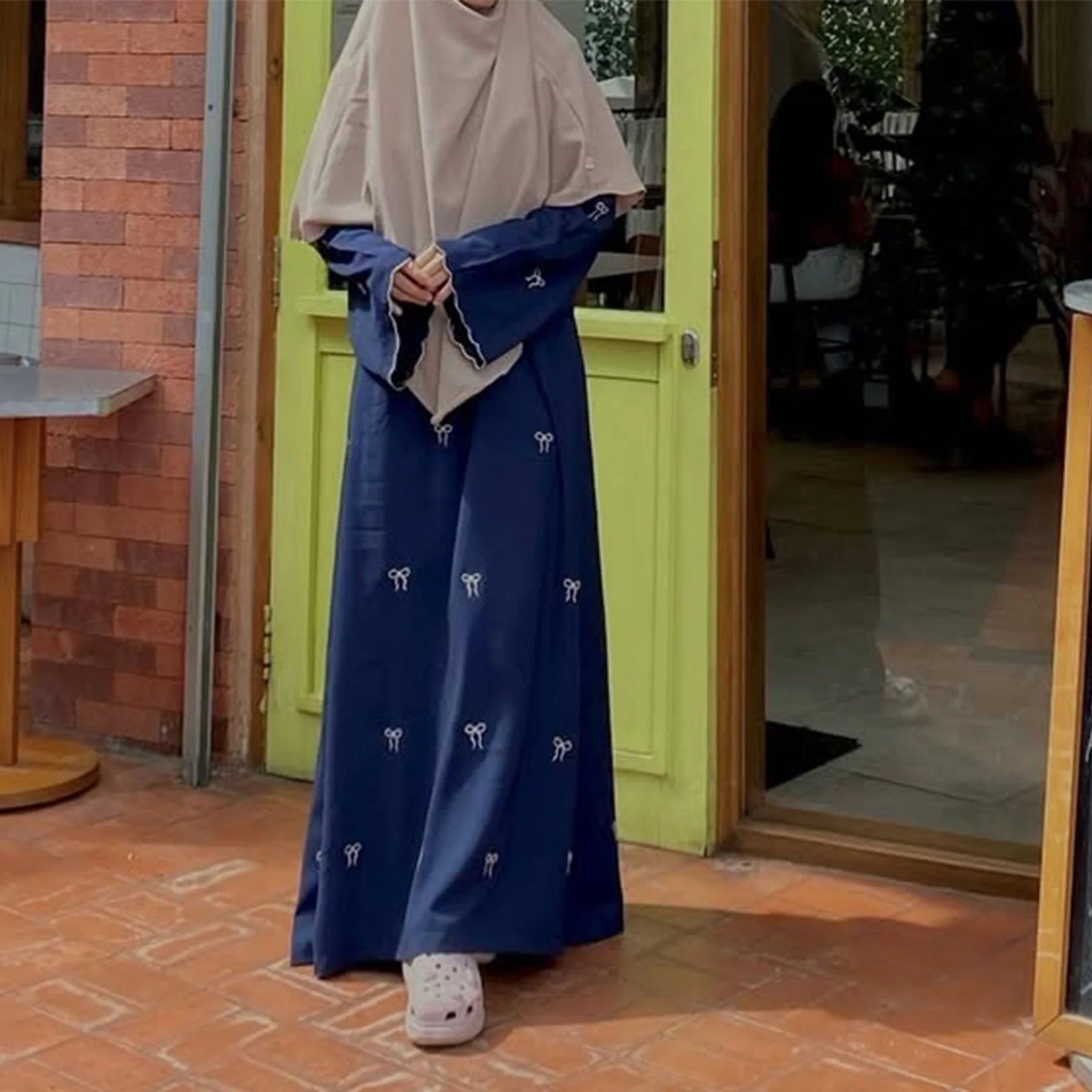 Luxury Dubai Butterfly Embroidery Abaya Muslim Women Modest Dress Islamic Femme Vacation Outfit 2025 Fashion Turkey Kaftan Robe