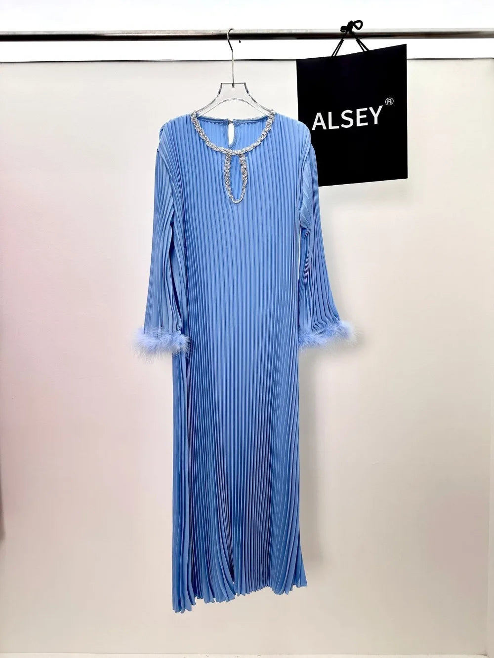 Eid Abaya Women Dress Muslim Pleated Feather Dubai Vestidos Largos Long Dresses Kaftan Arab Robe Party Caftan Jalabiya Ramadan